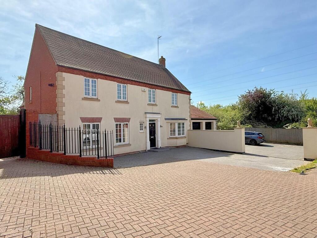 Main image of property: Long Hassocks, Rugby