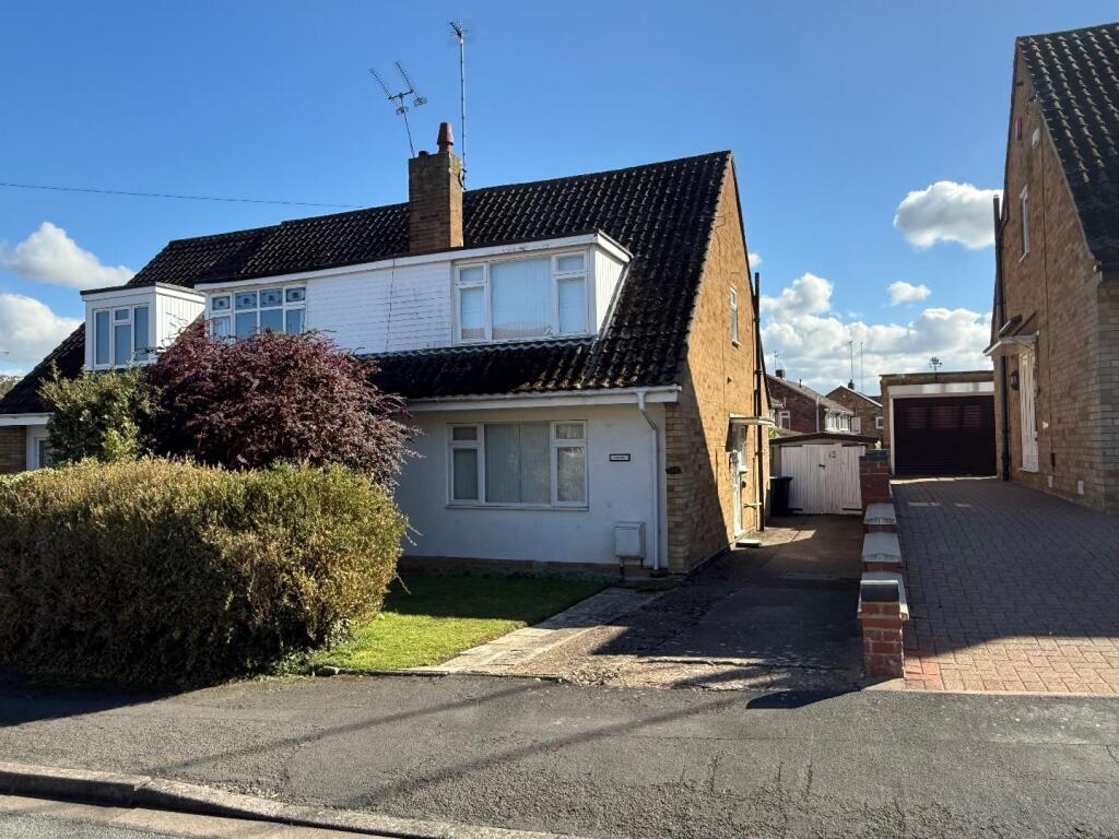 Main image of property: Carlton Road, Rugby