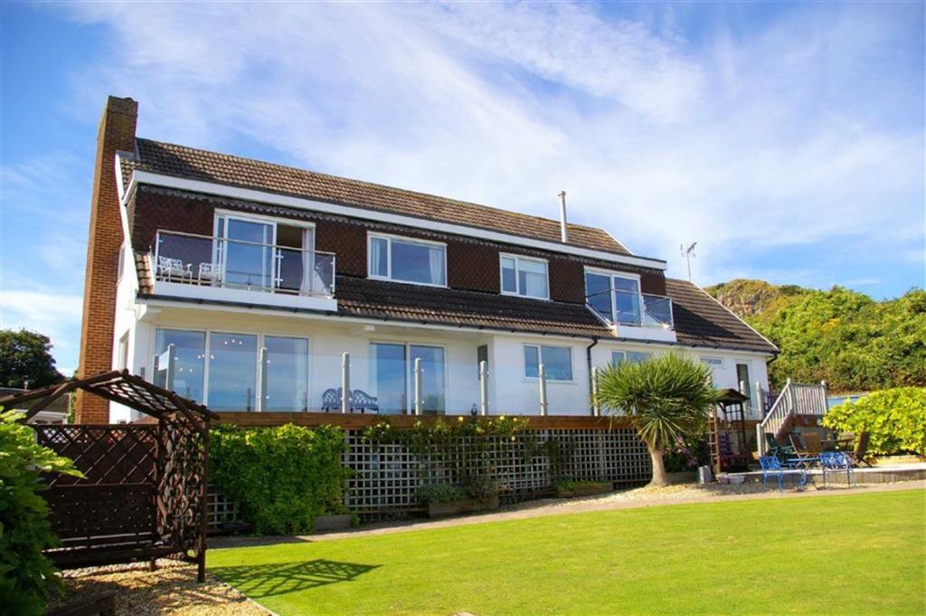 6 bedroom detached house for sale in Penrhyn Beach East, Penrhyn Bay