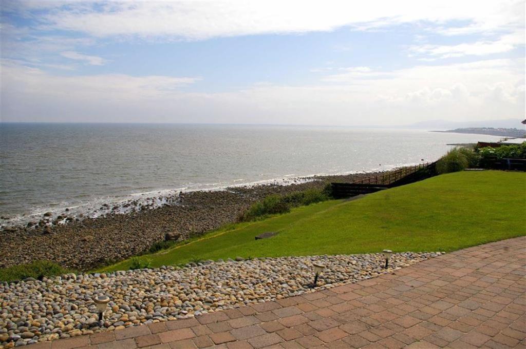 6 bedroom detached house for sale in Penrhyn Beach East, Penrhyn Bay, Llandudno, LL30