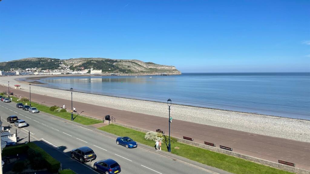 2 bedroom apartment for sale in Craig Y Don Parade, Craig y Don