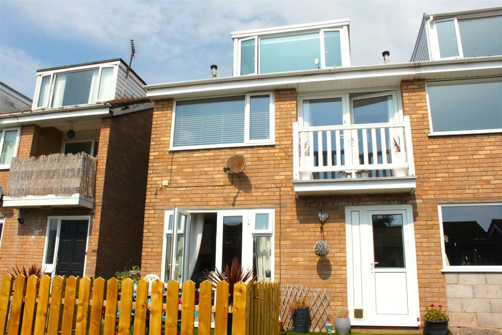 Main image of property: Ormeside, Penrhynside, Llandudno