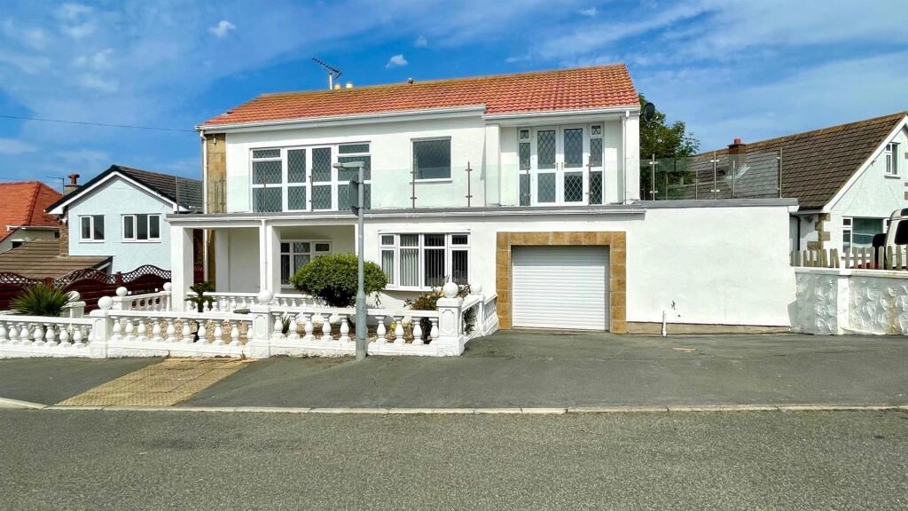 Main image of property: Bodnant Road, Llandudno