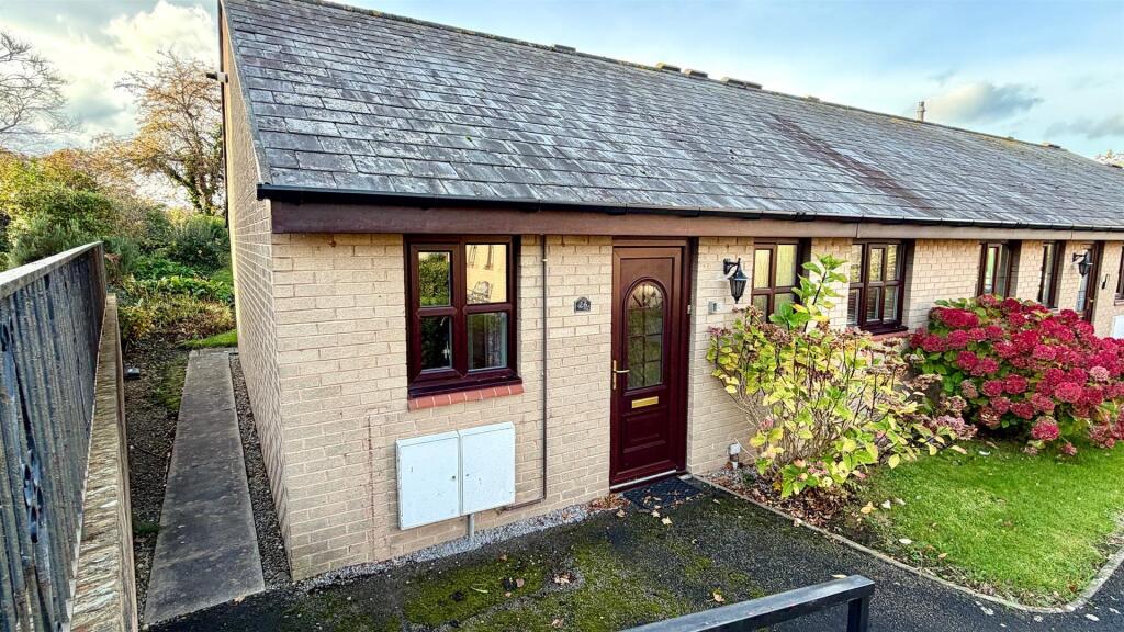 Main image of property: Maes Berllan, Llandudno