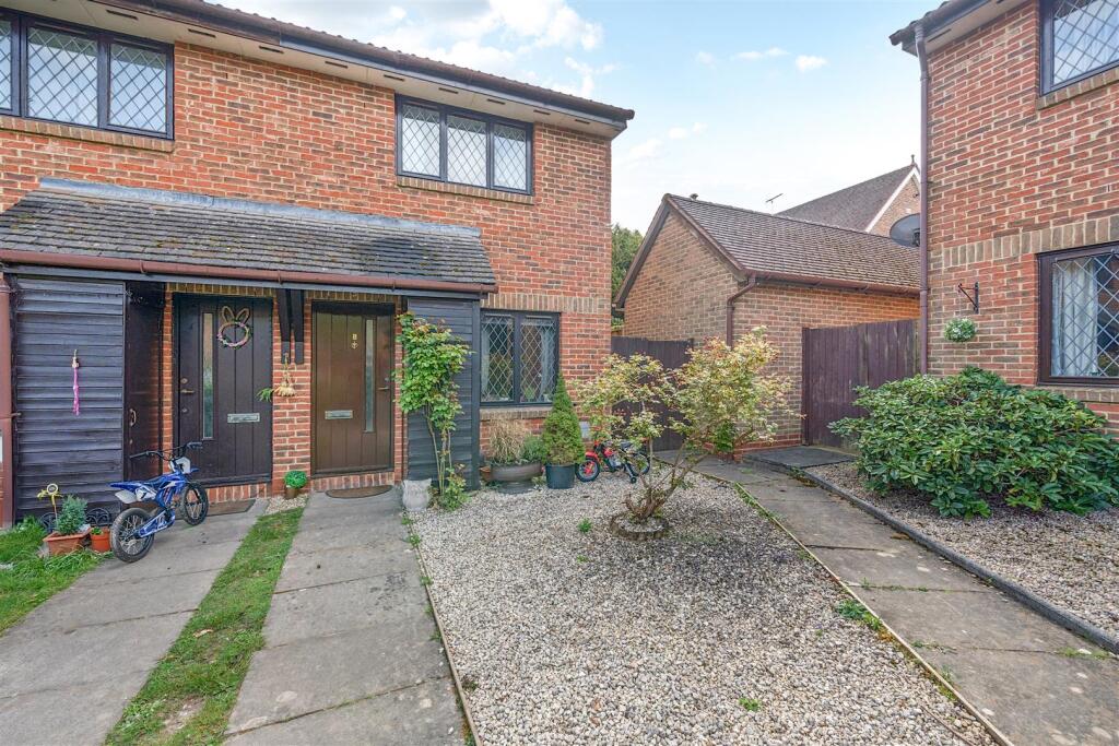 Main image of property: Marigold Close Crowthorne, Berkshire, RG45 6TY