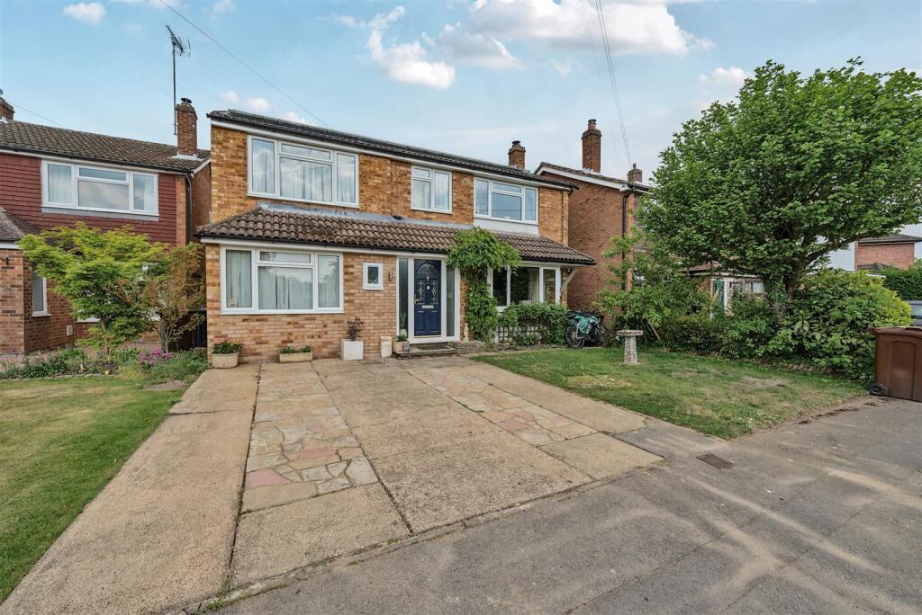 Main image of property: Hatch Ride, Crowthorne, Berkshire, RG45 6LB