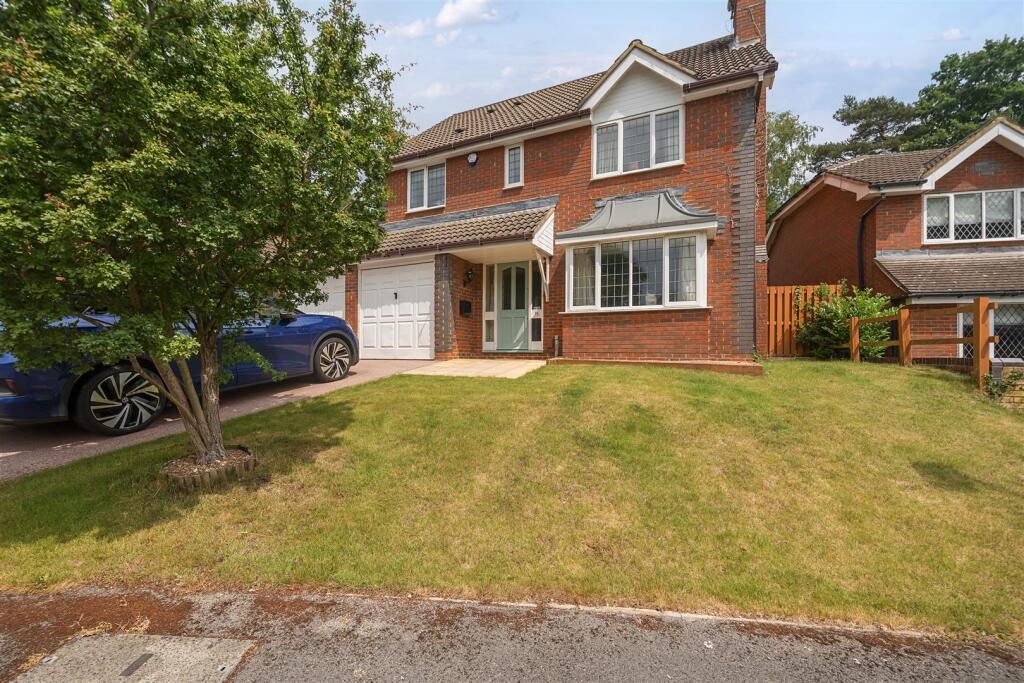 Main image of property: Lupin Ride, Crowthorne, Berkshire, RG45 6US