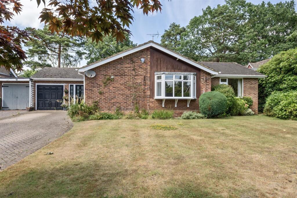 Main image of property: Parkway Crowthorne, Berkshire, RG45 6ER