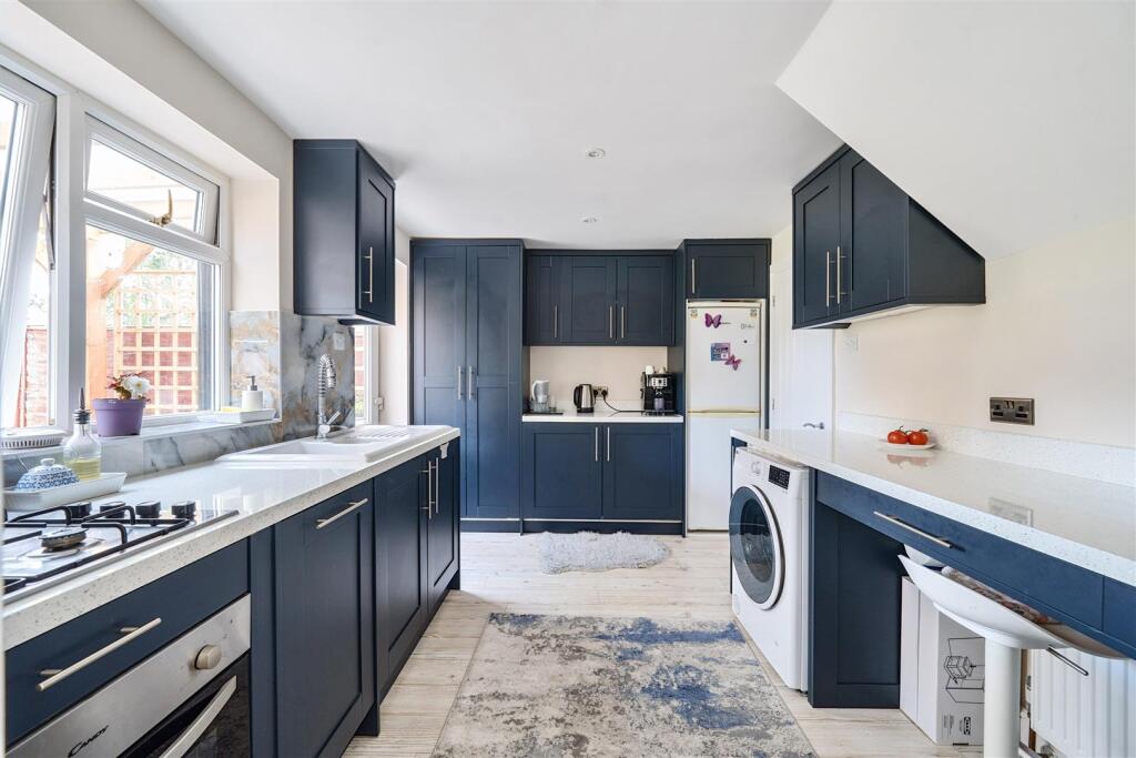 Main image of property: North Green Bracknell, Berkshire, RG12 2NY