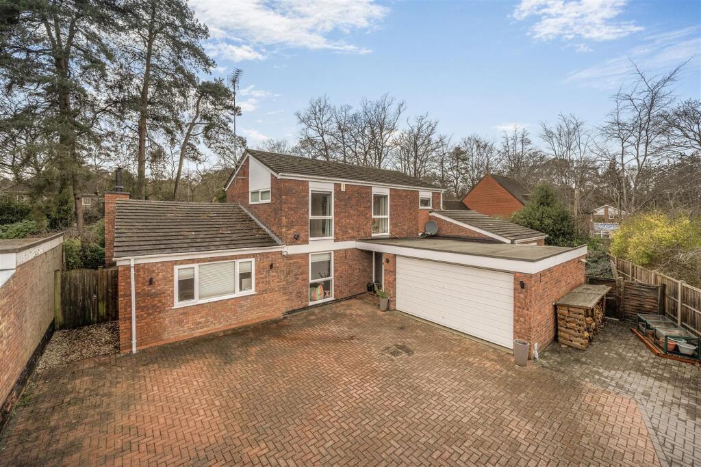 Main image of property: Salamanca, Crowthorne, Berkshire RG45 6AP