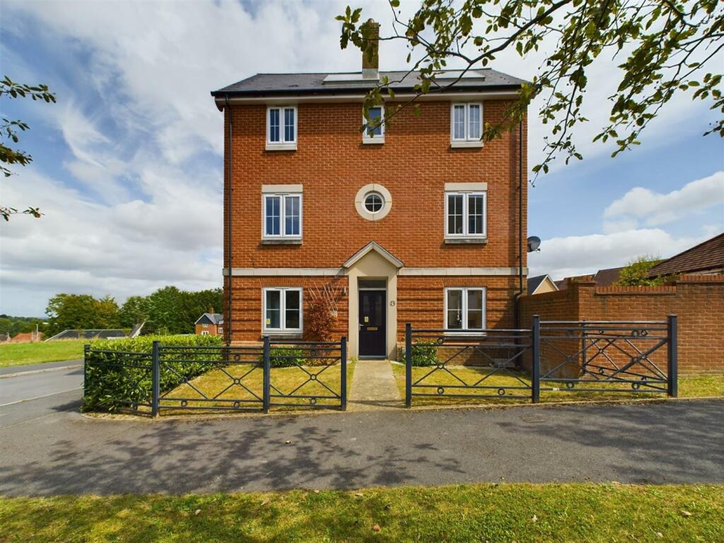 Main image of property: The Crescent, Salisbury