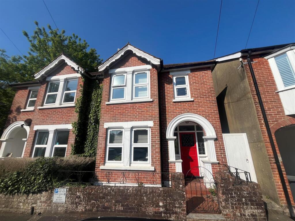 Main image of property: Ayleswade Road, Salisbury