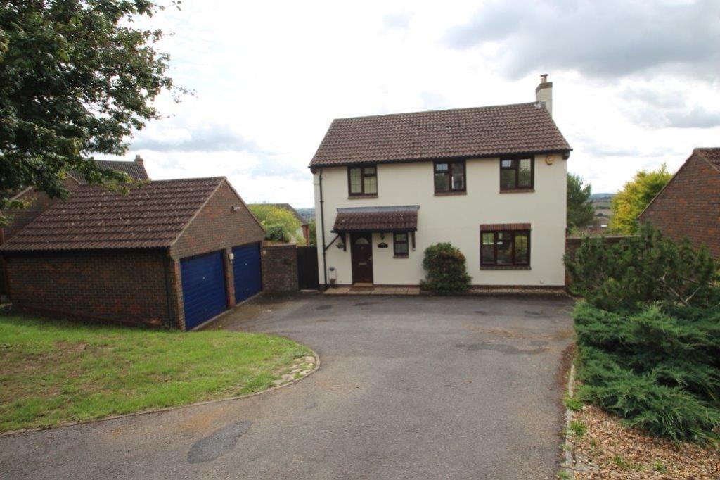 4 bedroom detached house for sale in 66 Hilltop Way, Salisbury, SP1 3QQ