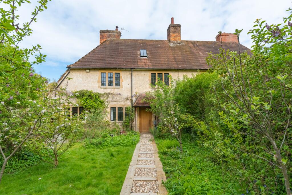 Main image of property: Hinksey Hill, Oxford, Oxfordshire, OX1