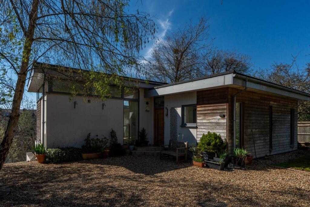 Main image of property: Woodstock Road, Oxford, Oxfordshire, OX2