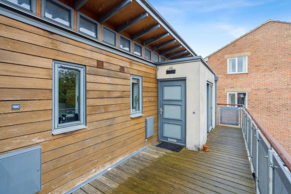 Main image of property: Kenilworth Avenue, Oxford, OX4