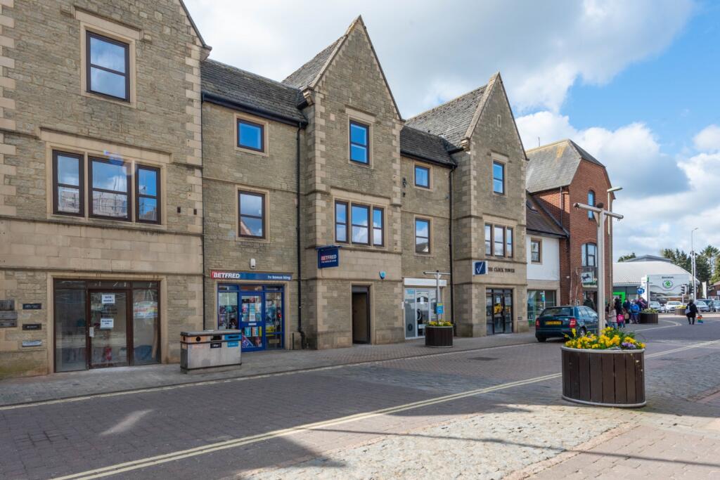 Main image of property: Clock Tower, 2-4 High Street, Kidlington, Oxfordshire, OX5