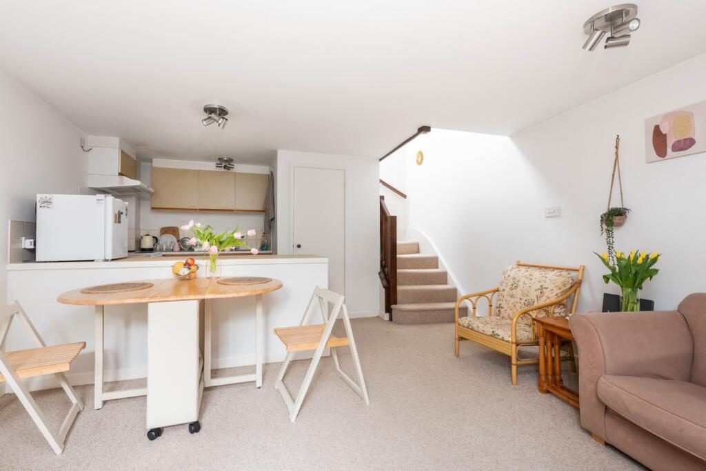Main image of property: Banbury Road, Oxford, OX2