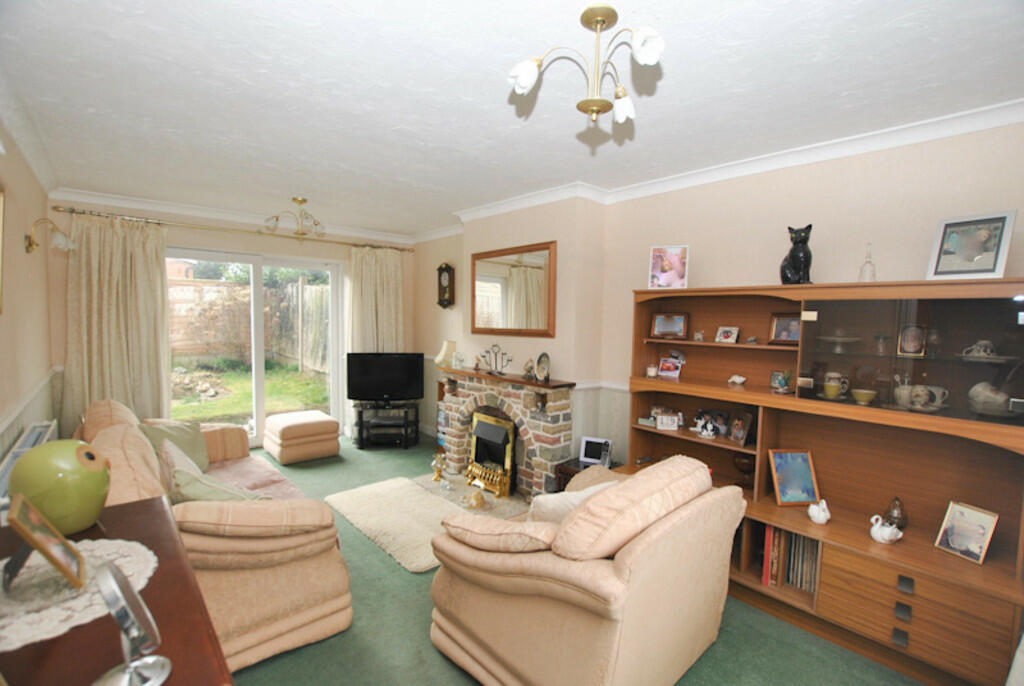 3 bedroom semidetached house for sale in Wrekin View, Wrockwardine