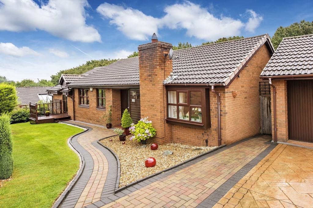 5 bedroom detached bungalow for sale in Ainsdale Drive, Priorslee