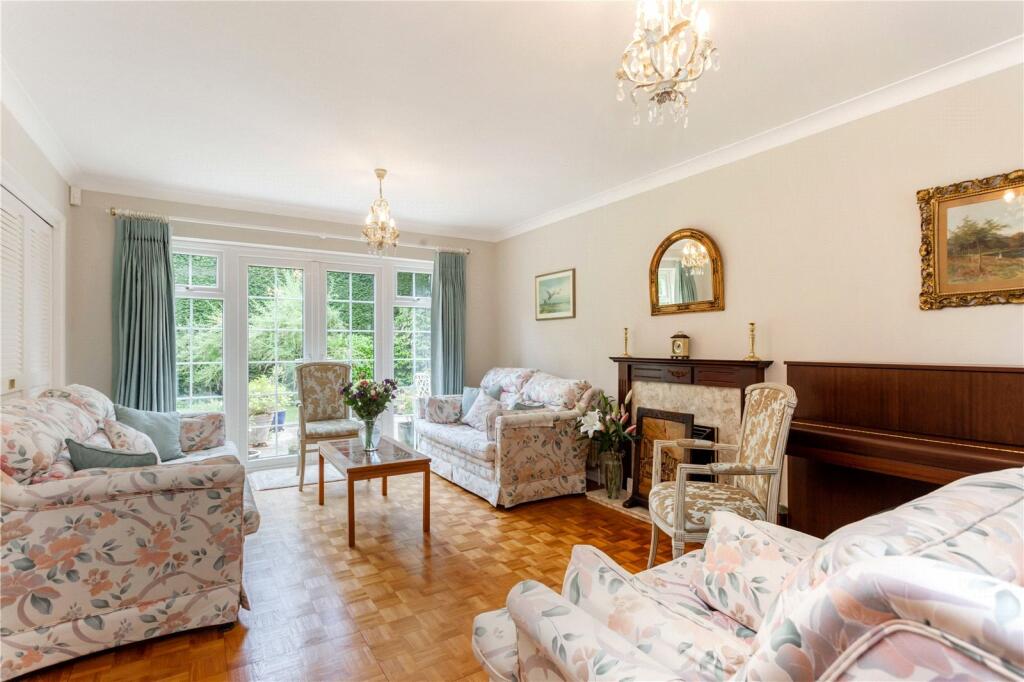 Additional property image - Bowhay, Hutton Mount, Brentwood, Essex, CM13