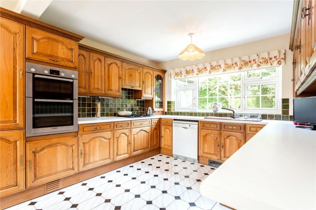 Additional property image - Bowhay, Hutton Mount, Brentwood, Essex, CM13