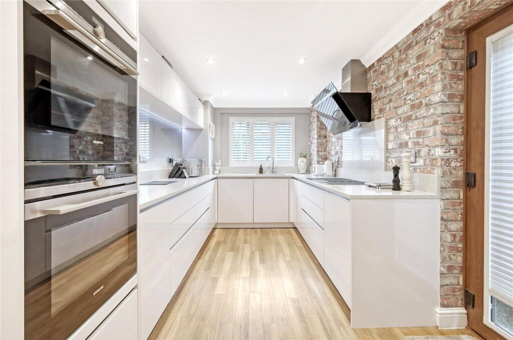 Additional property image - Roman Road, Mountnessing, Brentwood, Essex, CM15