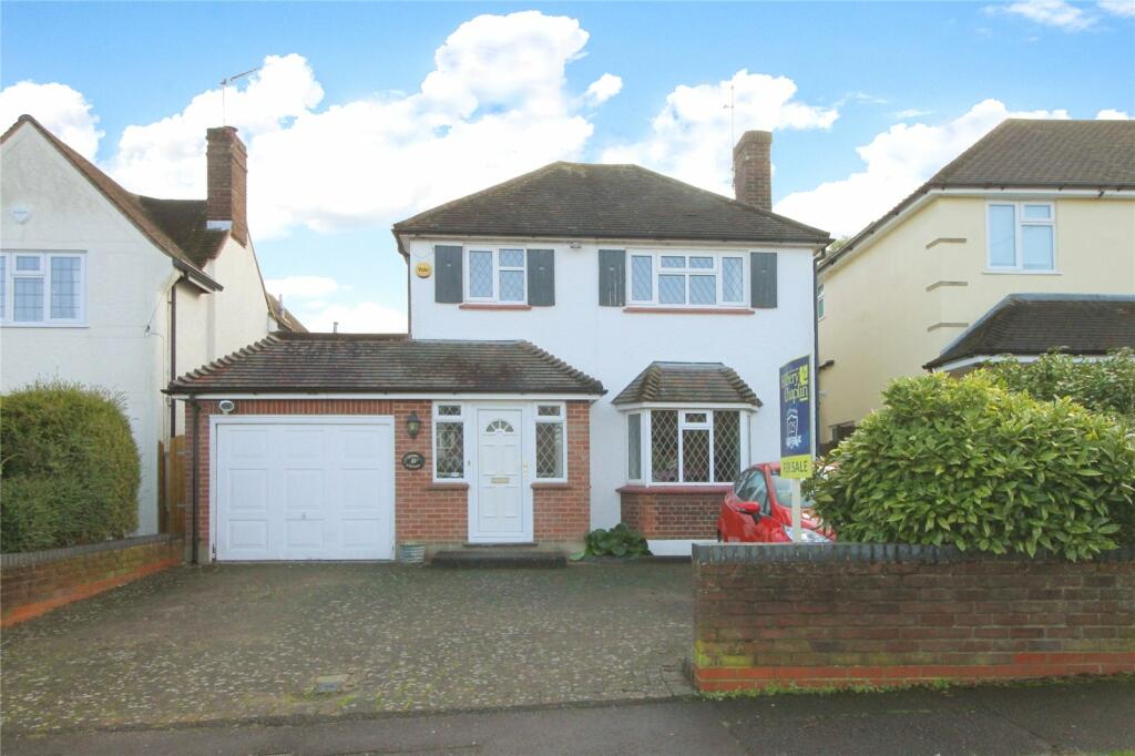 4 bedroom detached house for sale in Kilworth Avenue, Shenfield