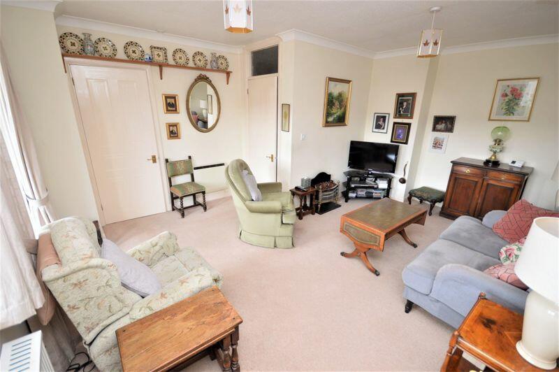 2 bedroom retirement property for sale in Princes Risborough, HP27