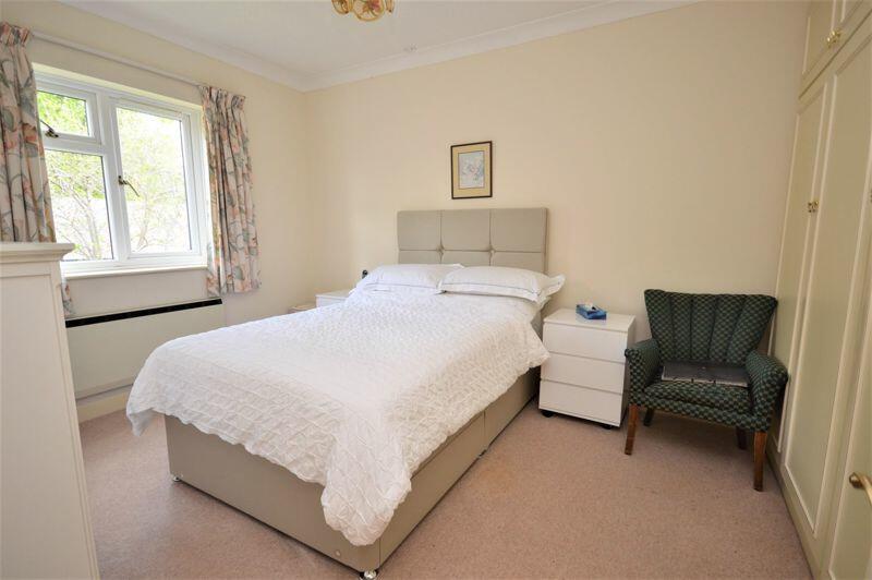 2 bedroom retirement property for sale in Princes Risborough, HP27
