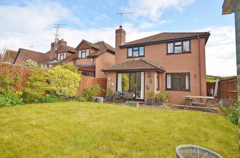 4 bedroom detached house for sale in Saunderton Near the station, HP14