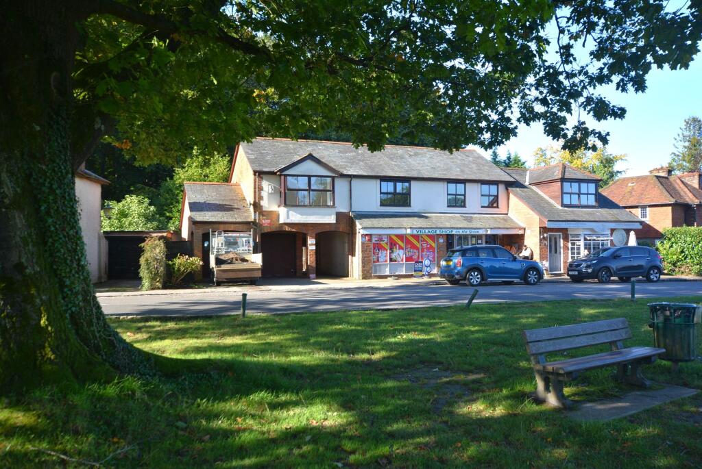 Main image of property: Flat A, 3 Fairview, School Road Penn High Wycombe HP10 8NE