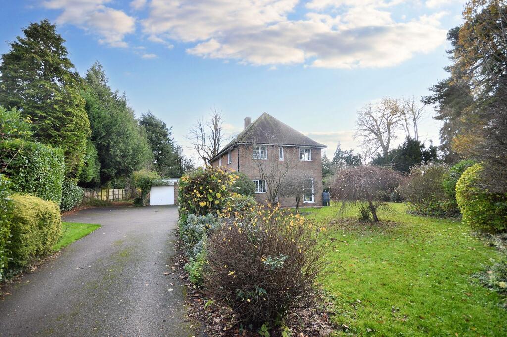 Main image of property: Wycombe Road, Prestwood, HP16