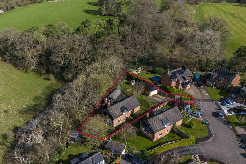 4 bedroom detached house for sale in Brands Hill Avenue, High HP13