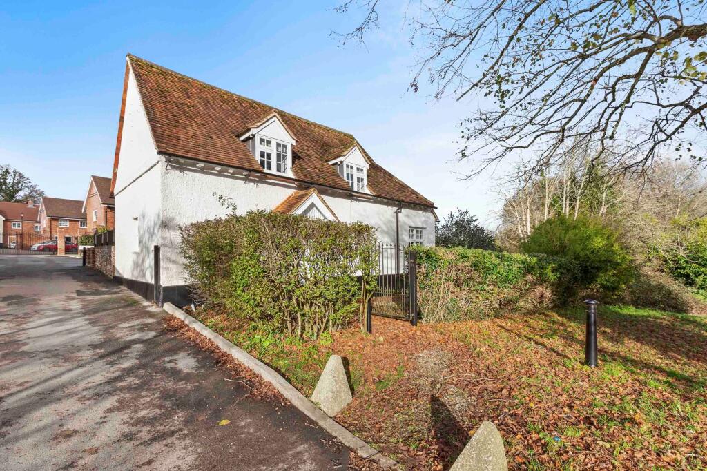 Main image of property: Amersham Road, High Wycombe, HP13