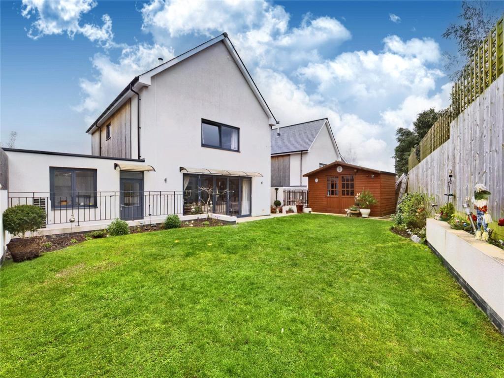 4 bedroom detached house for sale in Chapel Close, Llangrove, Rosson