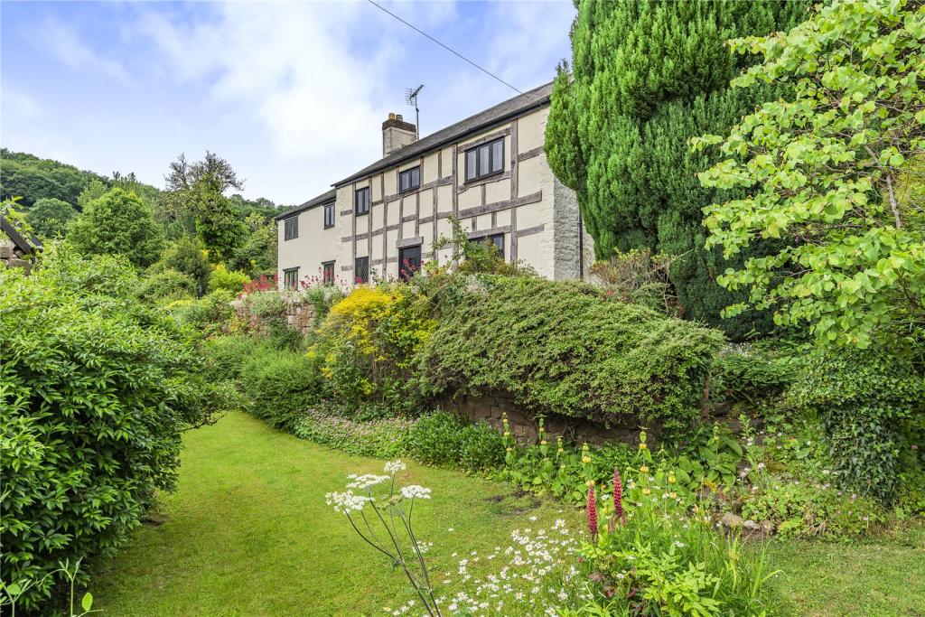 5 bedroom detached house for sale in Hope Mansell, RossonWye, Hfds, HR9