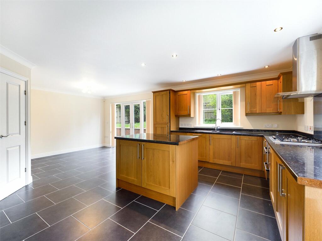 4 bedroom detached house for sale in Fernbank Road, RossonWye, Hfds, HR9