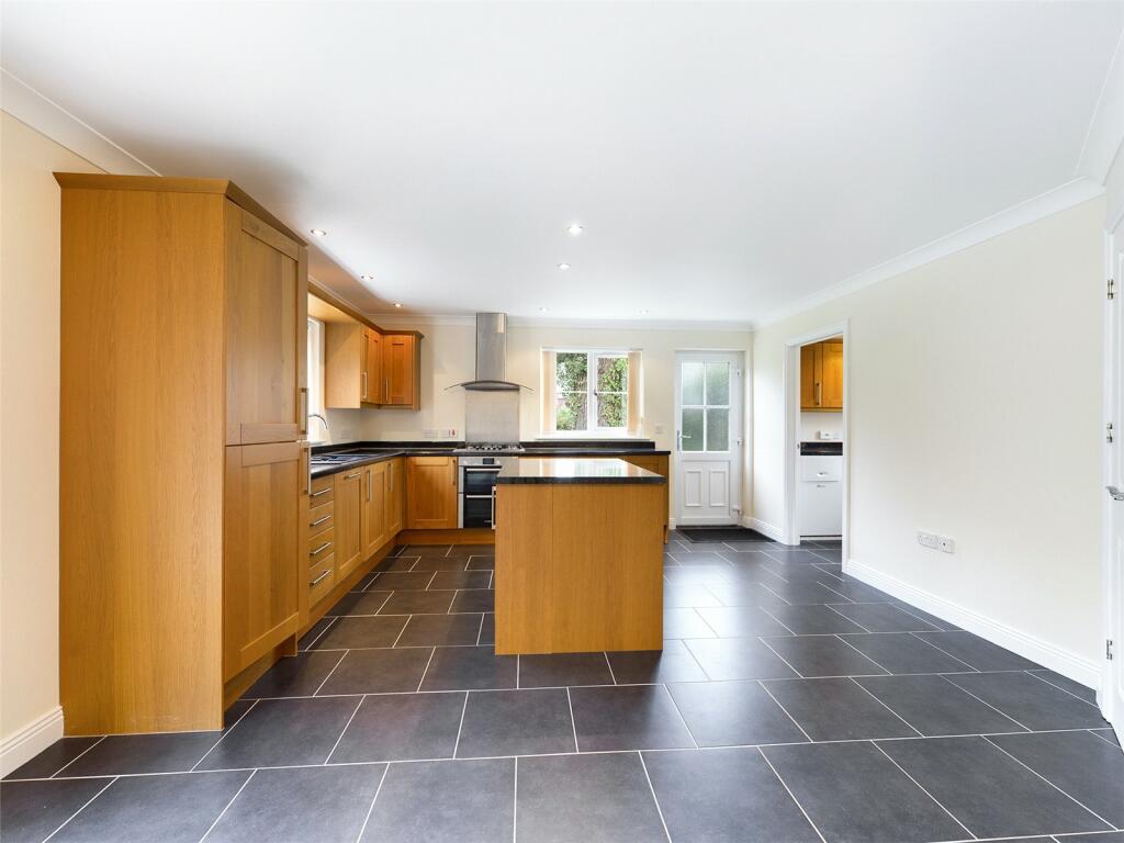 4 bedroom detached house for sale in Fernbank Road, RossonWye, Hfds, HR9