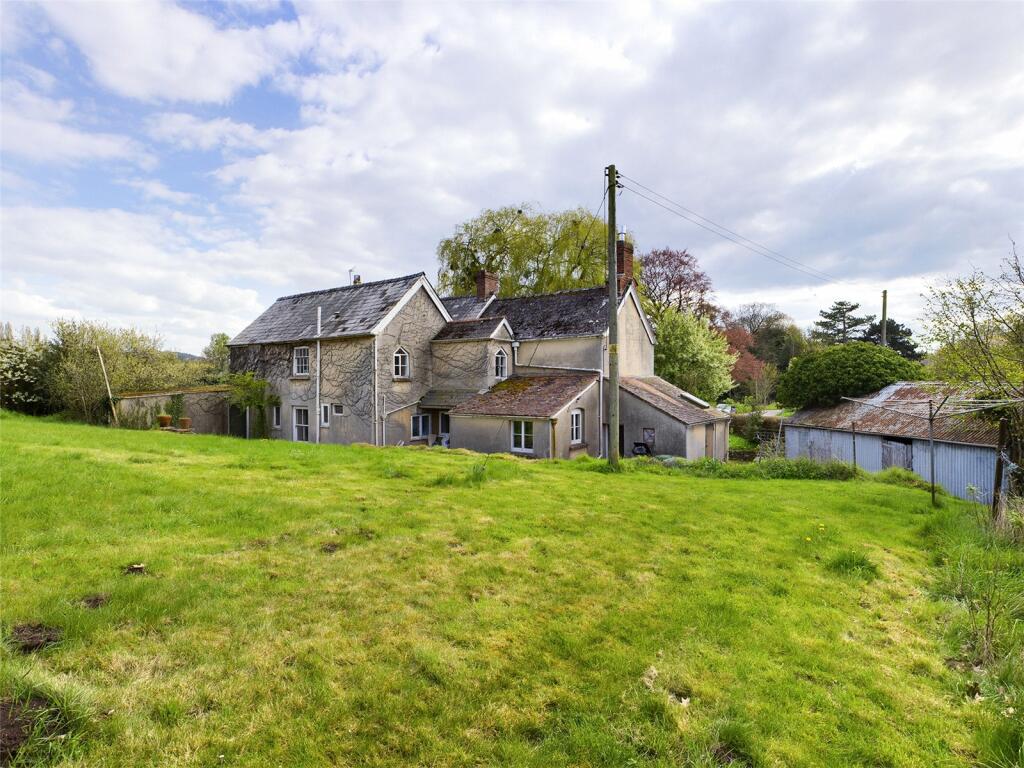 Equestrian facility for sale in Linton, RossonWye, Herefordshire, HR9