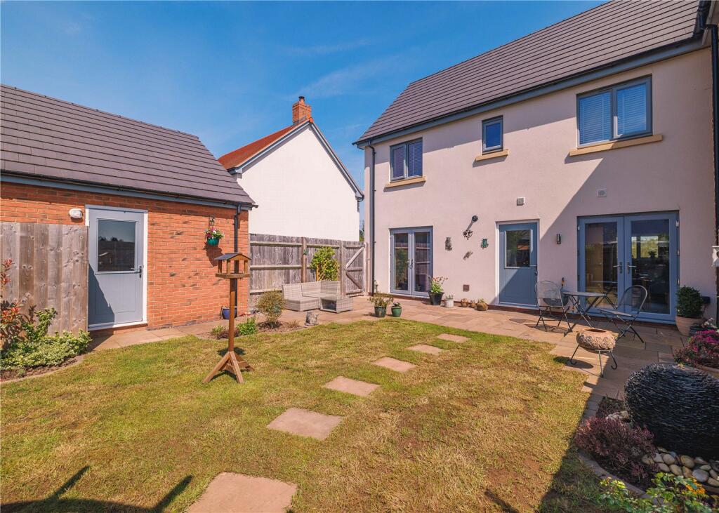 3 bedroom semidetached house for sale in Ariconium Place, Weston under Penyard, RossonWye