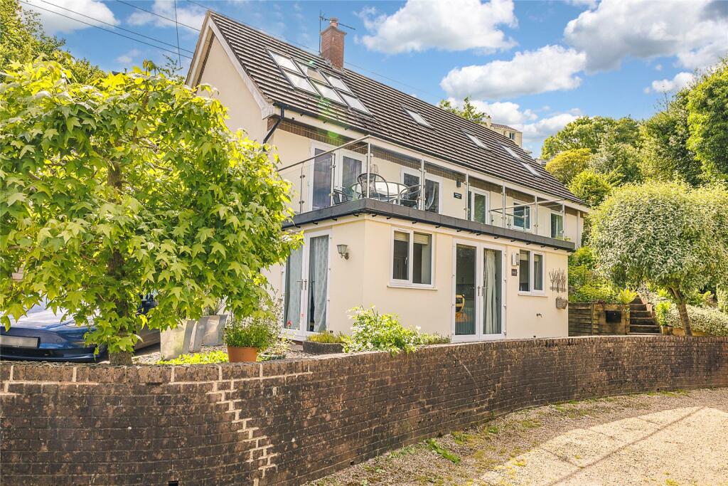 4 bedroom detached house for sale in Linton, RossonWye, Herefordshire, HR9