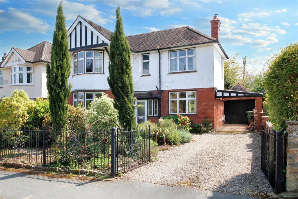 3 bedroom detached house for rent in Kent Avenue, RossonWye