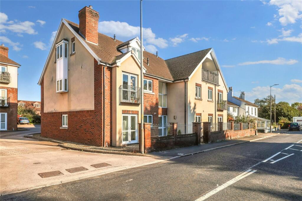 2 bedroom apartment for sale in Gloucester Road, RossonWye