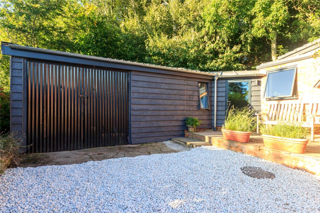 3 bedroom detached house for sale in Little Dewchurch, Hereford, HR2