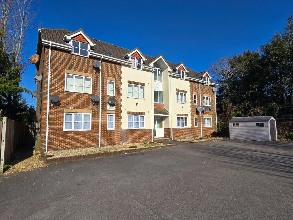 Main image of property: Millbrook Road East, Freemantle