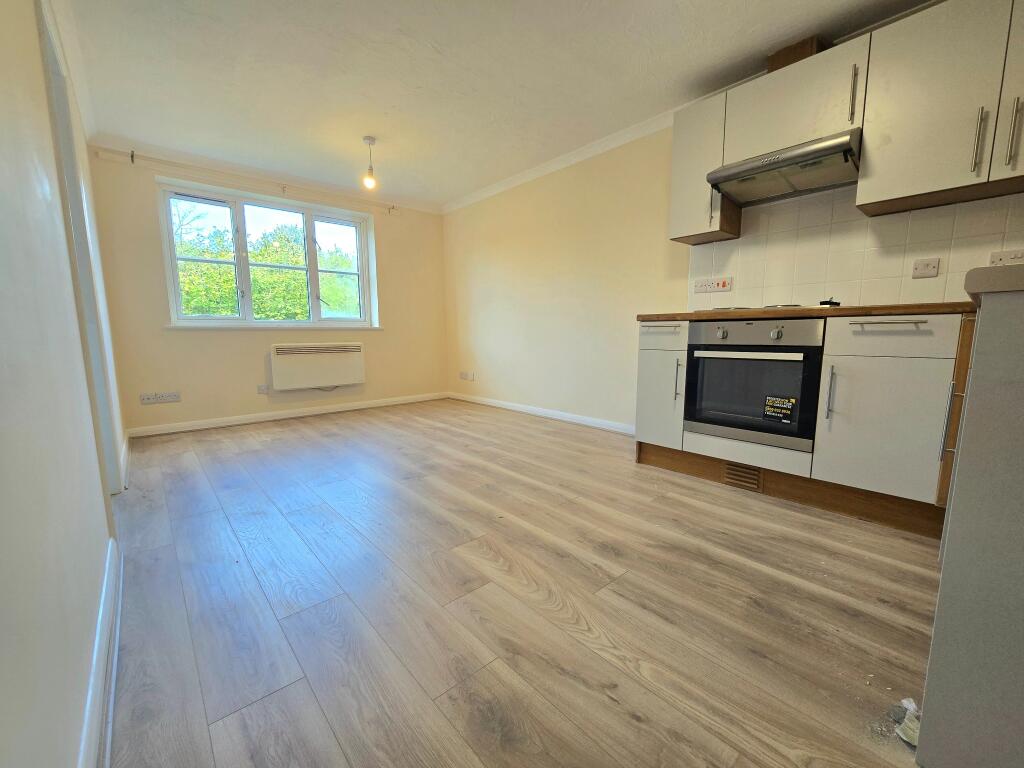 Main image of property: Millbrook Road East, Freemantle