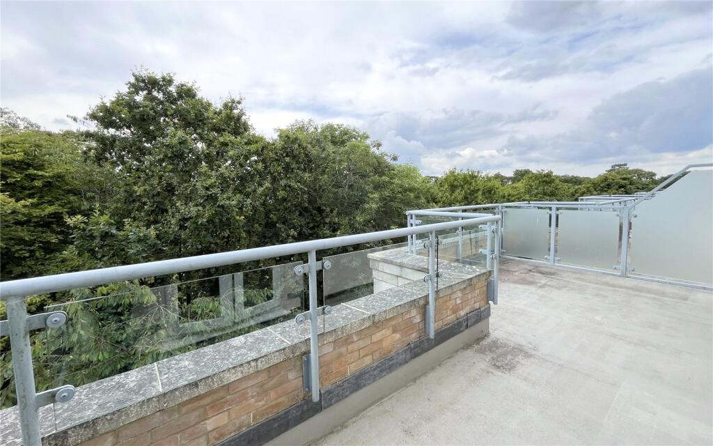 Additional property image - Wortley Road, Highcliffe, Christchurch, Dorset, BH23