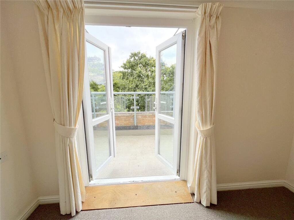 Additional property image - Wortley Road, Highcliffe, Christchurch, Dorset, BH23