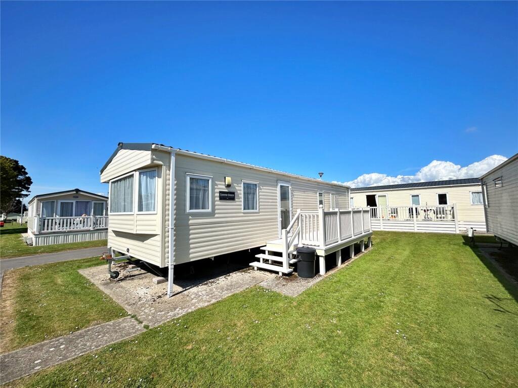 Main image of property: Hoburne Park, Hoburne Lane, Highcliffe, Christchurch, Dorset